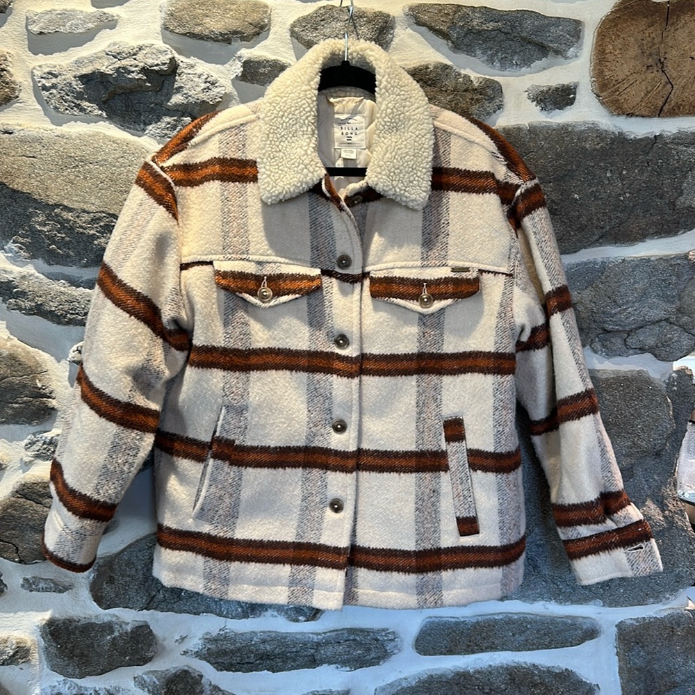 Billabong antique white quilted jacket